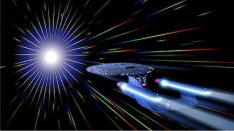 科学家发现宇宙最新燃料,飞船实现超光速飞行!