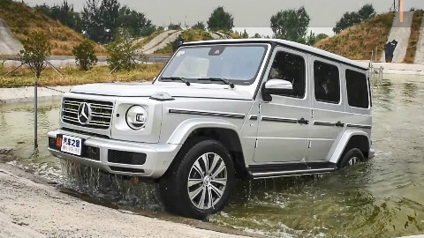 2019款奔驰G级 G 500 场地越野测试