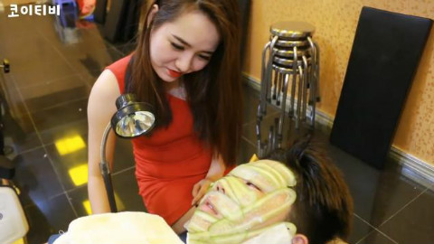 【放松向】越南理发店从头到脚放松按摩