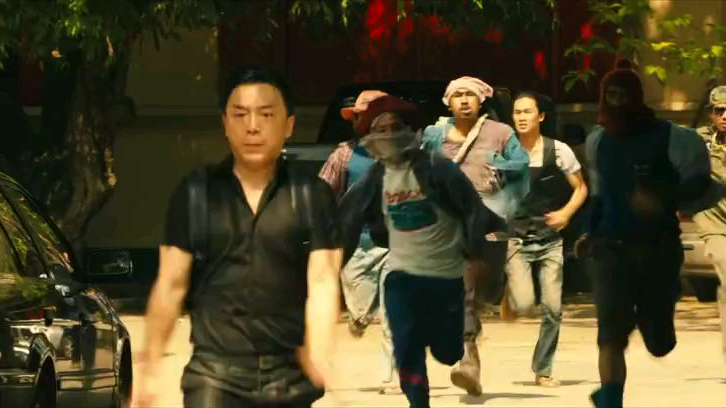 影帝黄渤当年这段戏一直被模仿,从未被超越,一着急飙出青岛话