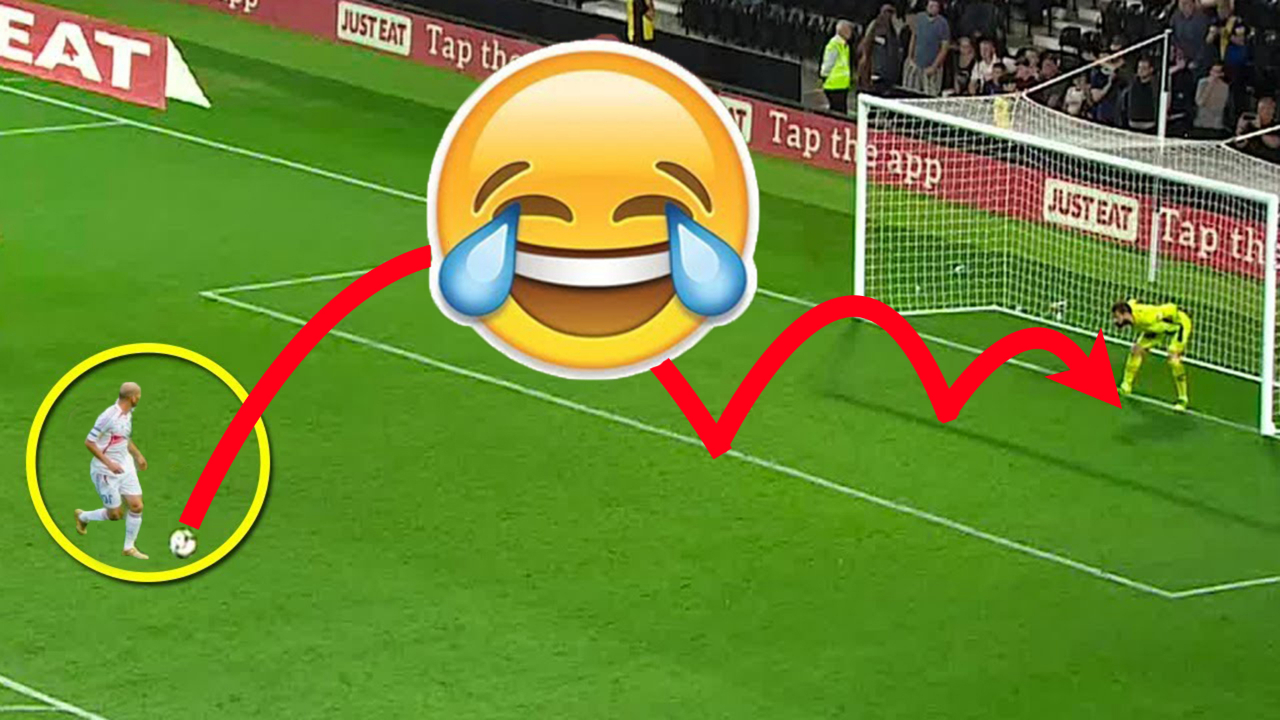 足坛那些勺子点球装b失败的尴尬时刻