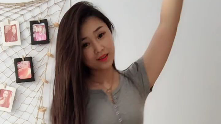 美女舞蹈老师