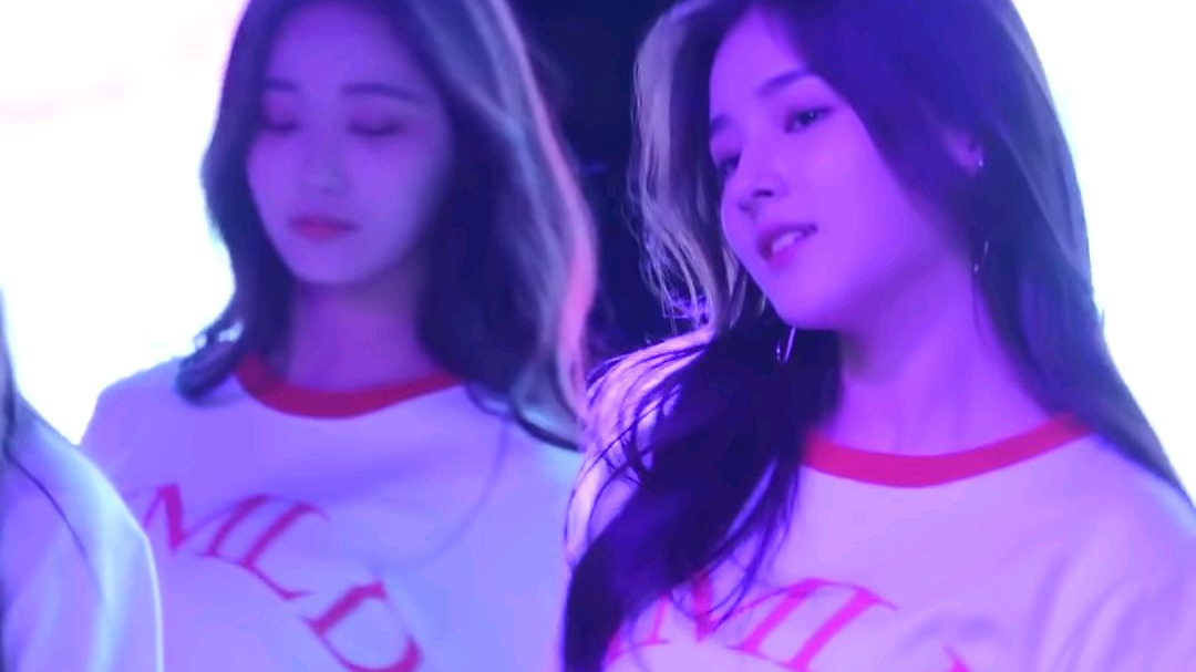 韩国女团,MOMOLAND(BOOM BOOM BOOOM)饭拍