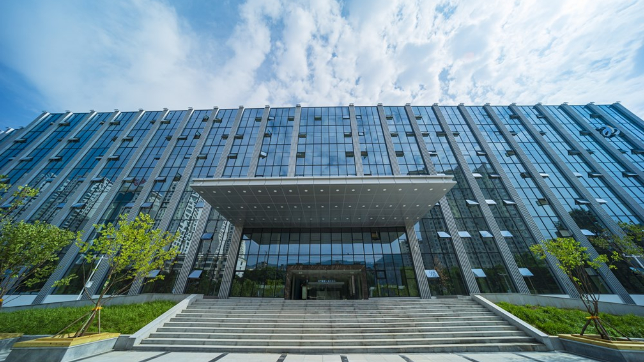 你好,西川南路8号!西宁广播电视台搬家了