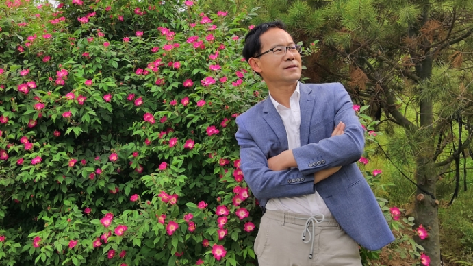 《和峰戏语:平等制度的进程》