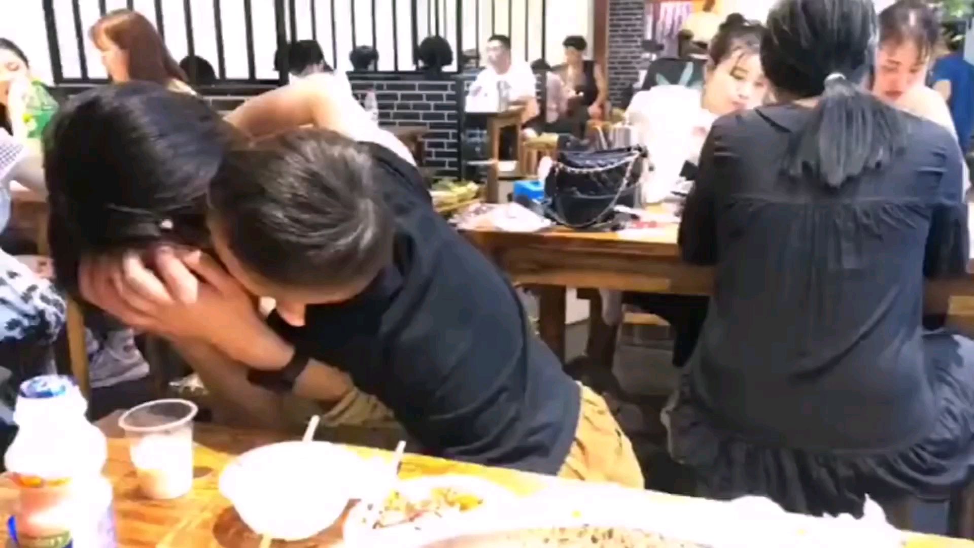 呵,男人。小色胚子,这就是你的人生巅峰了!