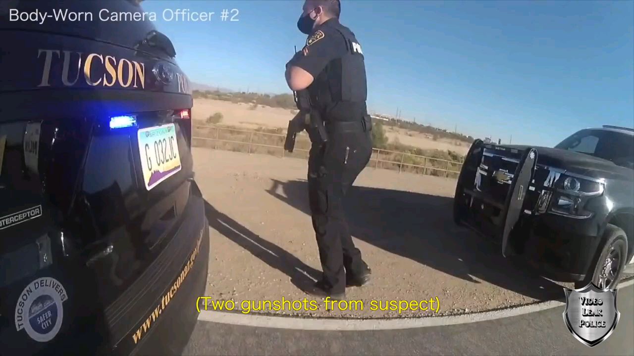 【执法记录】警察反杀伏击枪手