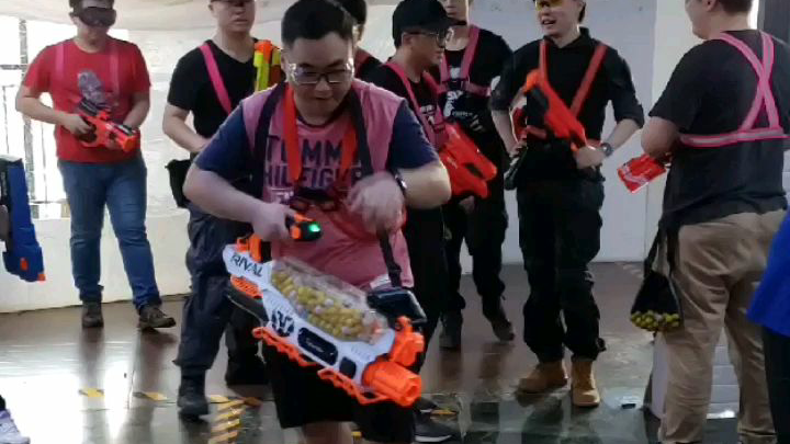 【广州nerf下场】终结者暴打小姐姐