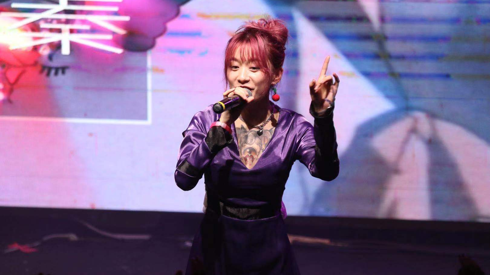 女rapper现场【木琴】据说真的有神