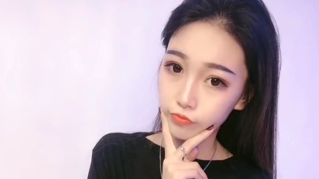 白袜美女