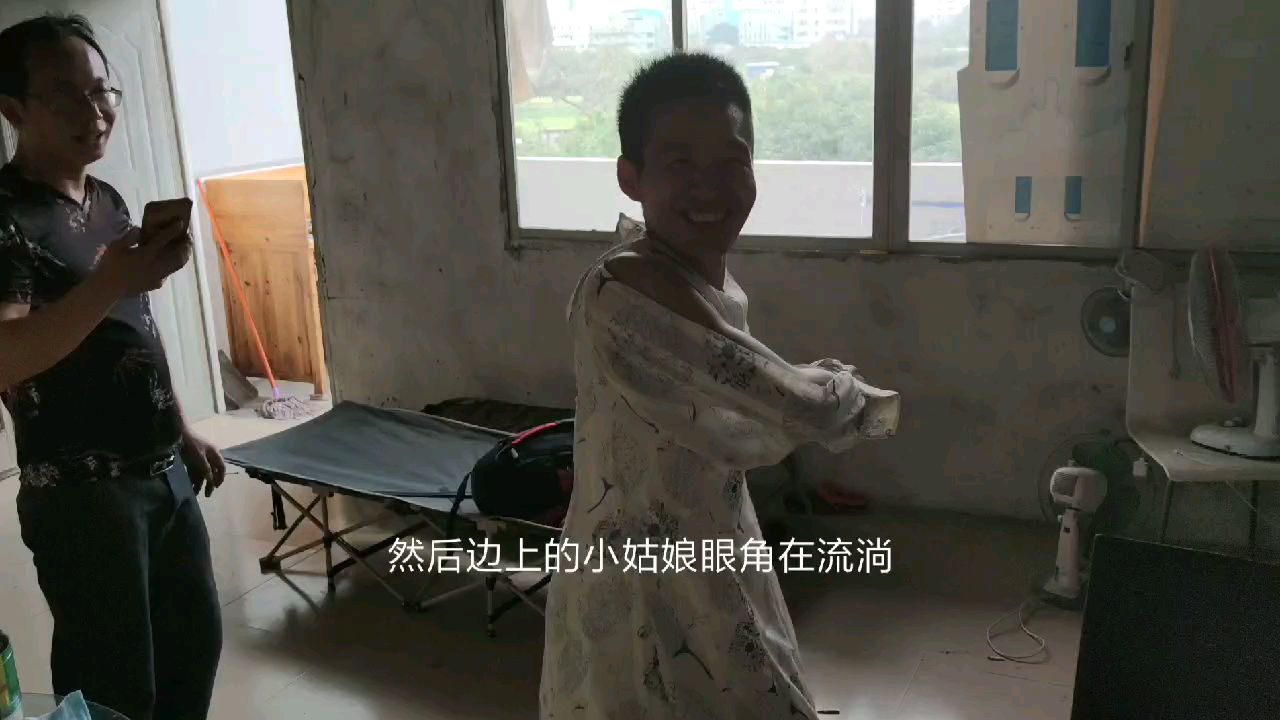 越南的姑娘就是美!看的我好想娶她做老婆。