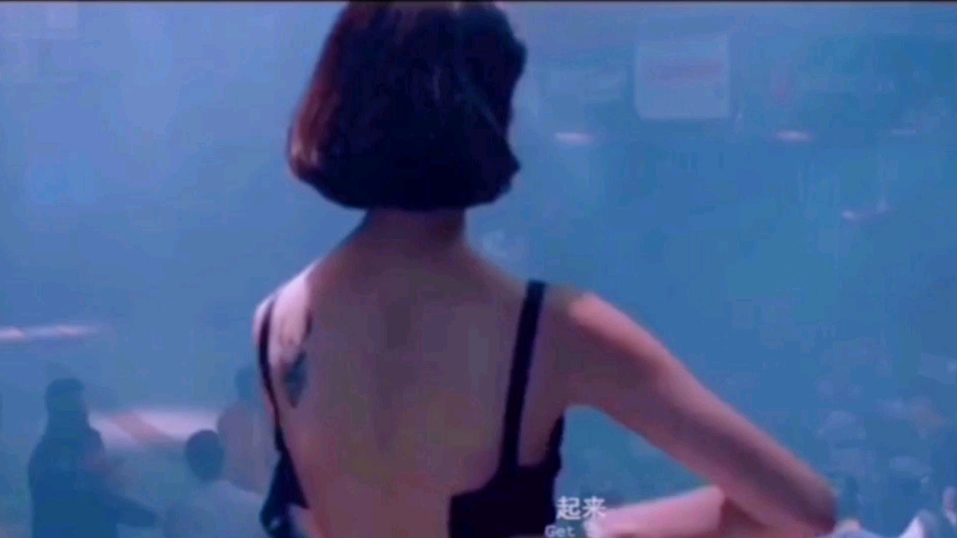 谁打输了女朋友就要脱一件衣服