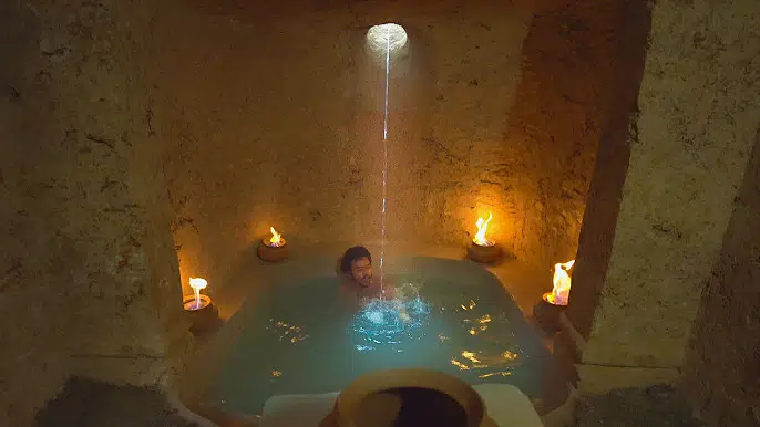 【开局一把刀】打造最秘密的地下别墅游泳池!