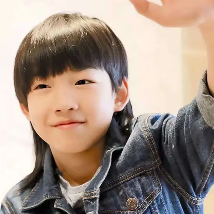 ノ- ( ゜- ゜)つロ