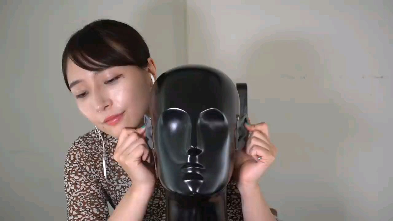 【助眠向】美女用手指扣你的耳朵