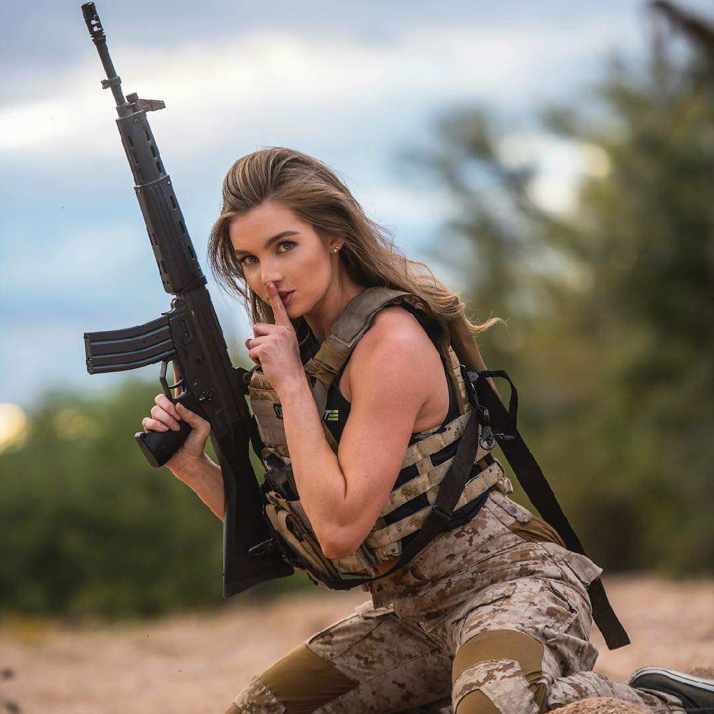 油管搬运〕老外测评玩具模型cyma zm23