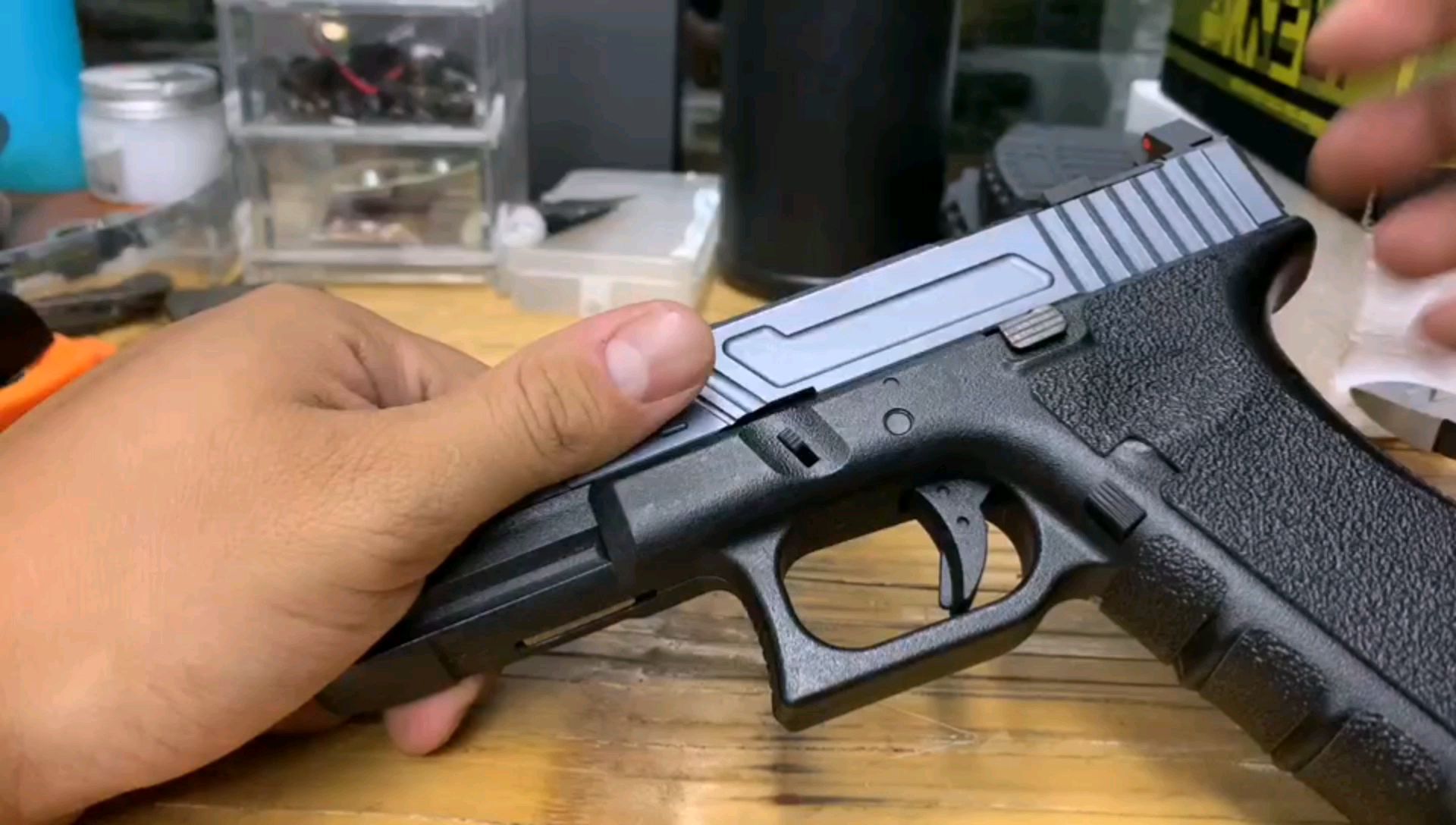 水弹glock龙鳞滑套更新视频.