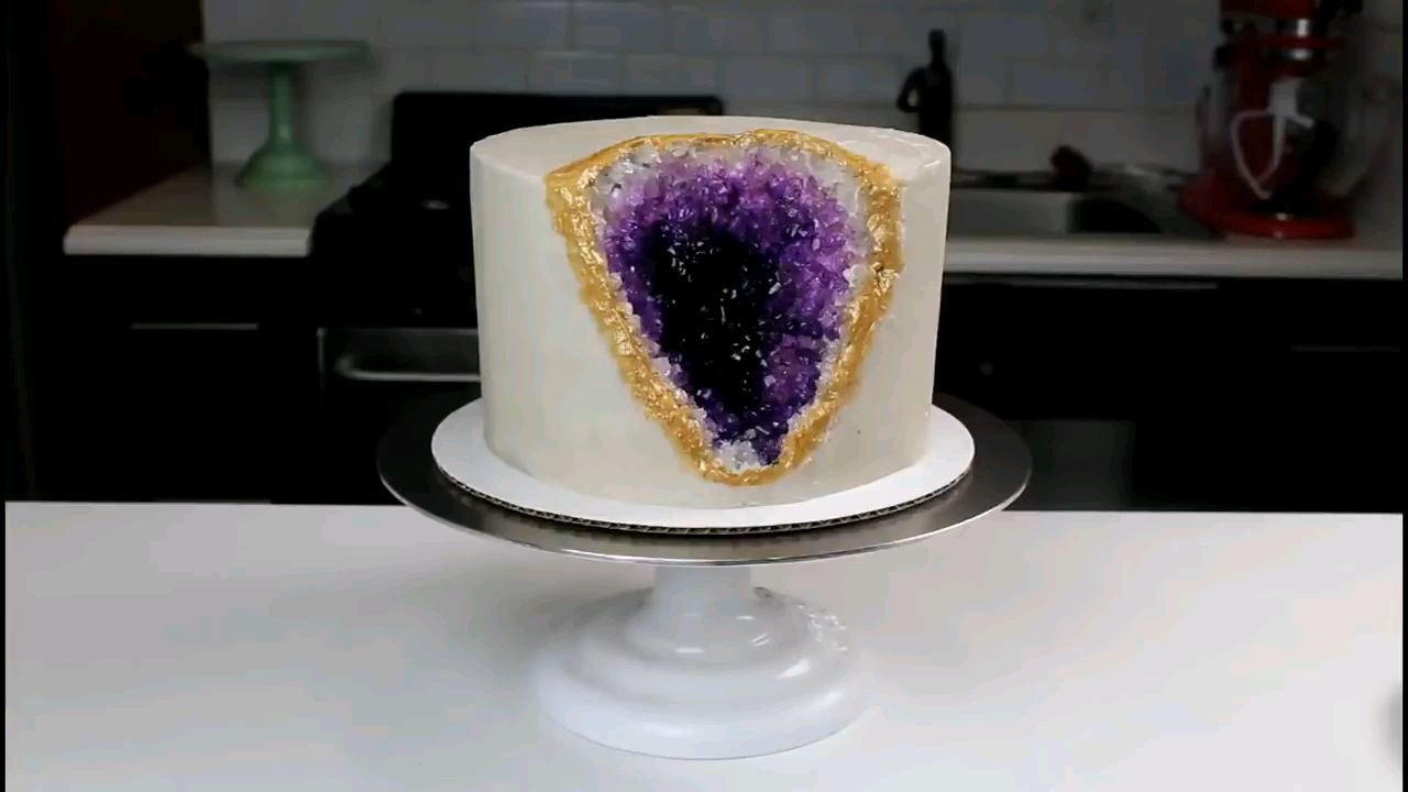 神秘又高贵的水晶溶洞蛋糕