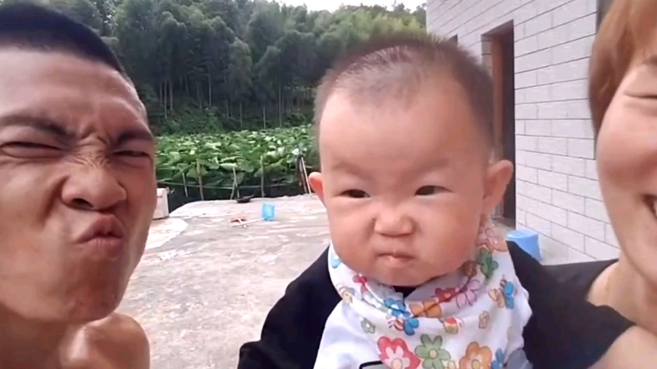 没人时我是个舞者,在外努力挣钱养家,在家却像个孩子