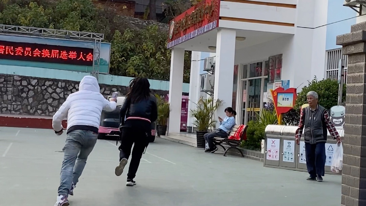 秘密特工之你见过鬼吗-幽默诙谐的创意短片