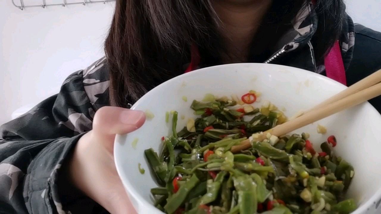 小露一手凉拌贡菜