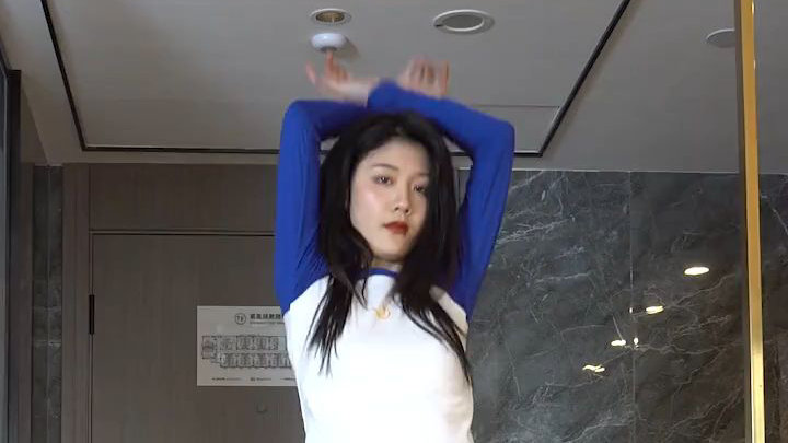 性感短裤女神