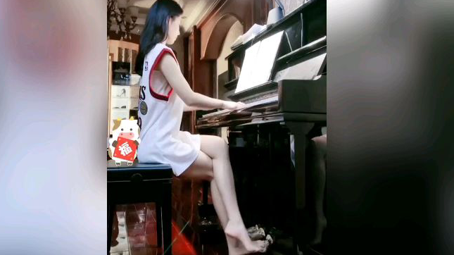 ★求投五蕉★钢琴弹得好不好,大家一眼便知道 健康观察437期
