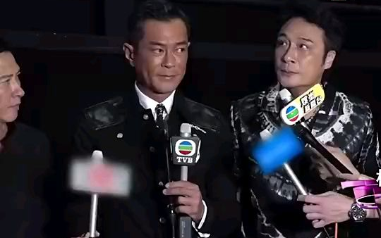 哈哈哈哈!吴镇宇切换粤语失败名场面