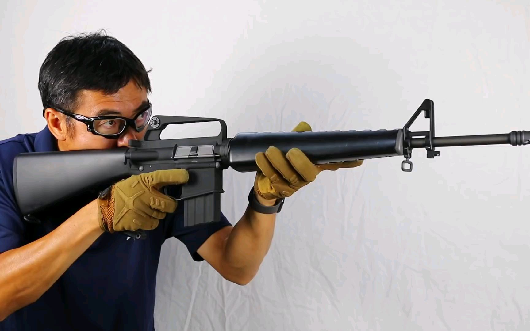 日本大叔测评气动回膛WE M16A1