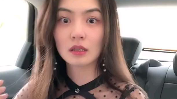 每次送老板去见客户她就嘴干 啥毛病啊 1080P