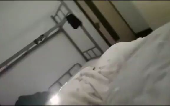睡中间啊
