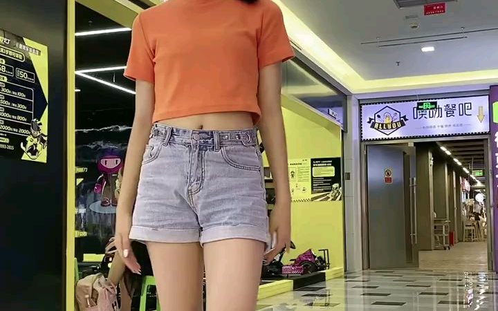 小美女热舞 大长腿