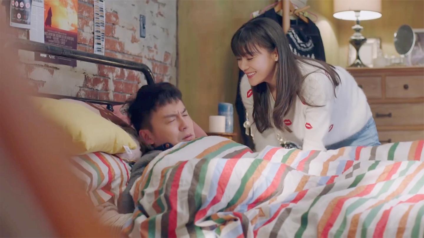 我爱男保姆: 小伙醒来发现一美女在床头, 还要他负责, 这段太爆笑