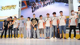 【Chinajoy】0801Joker现身解说 LGD分队大战DSS战队 现场活跃抢夺偶像签名T恤