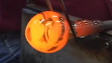 神奇的玻璃制品制造流程-Expert Glass Blower - (in Action)