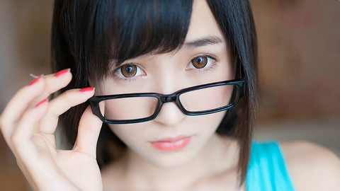 评论抽奖!抽AC明信片了!高清美女壁纸滴十四期:眼镜娘