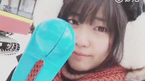 SNH48-龚诗淇 工作记录:发现一个新玩具