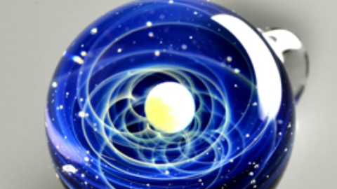 日本手工艺人 户水贤志 宇宙玻璃吊坠欣赏
