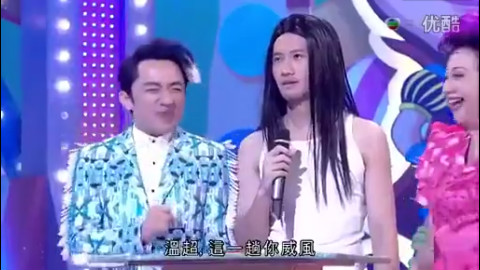 他模仿周星驰能以假乱真,王祖蓝在旁边都笑趴了!