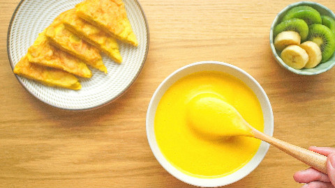 【绵羊料理】蔬菜浓汤&薯片鸡蛋饼的做法