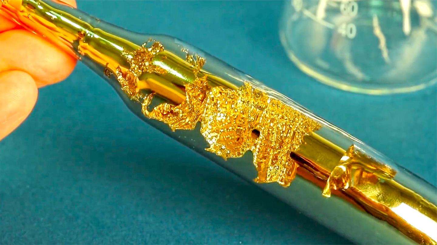 世界上最活泼, 不同寻常的金属! 你们知道是什么吗