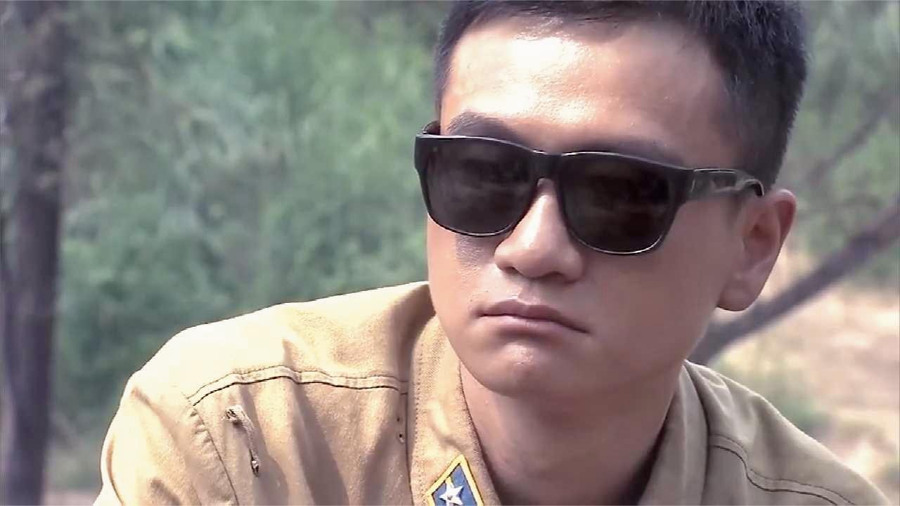 荣归: 富豪一个转身, 见到失散50年大陆亲哥, 太感人了