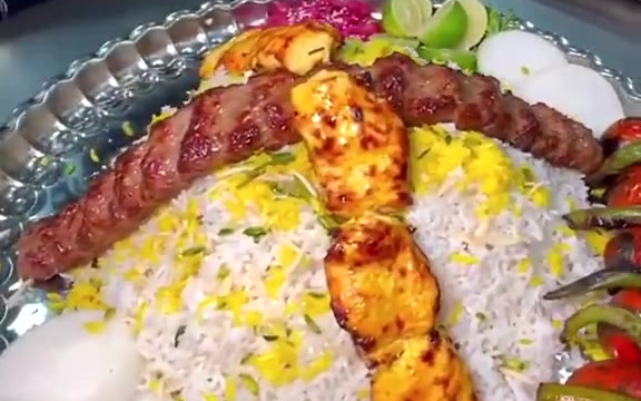 烤肉串大拼盘盖饭