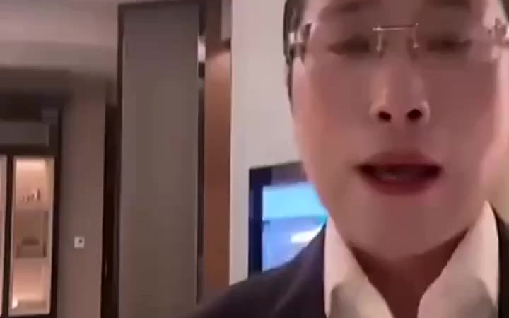 人类高质量男性求偶视频