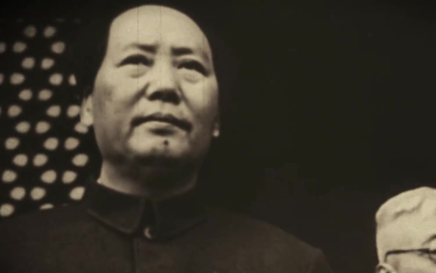 别人想走上神坛，他却拼命把人民举过头顶，读懂了那句“人民万岁 ，才懂为什么历史上只有他，敢