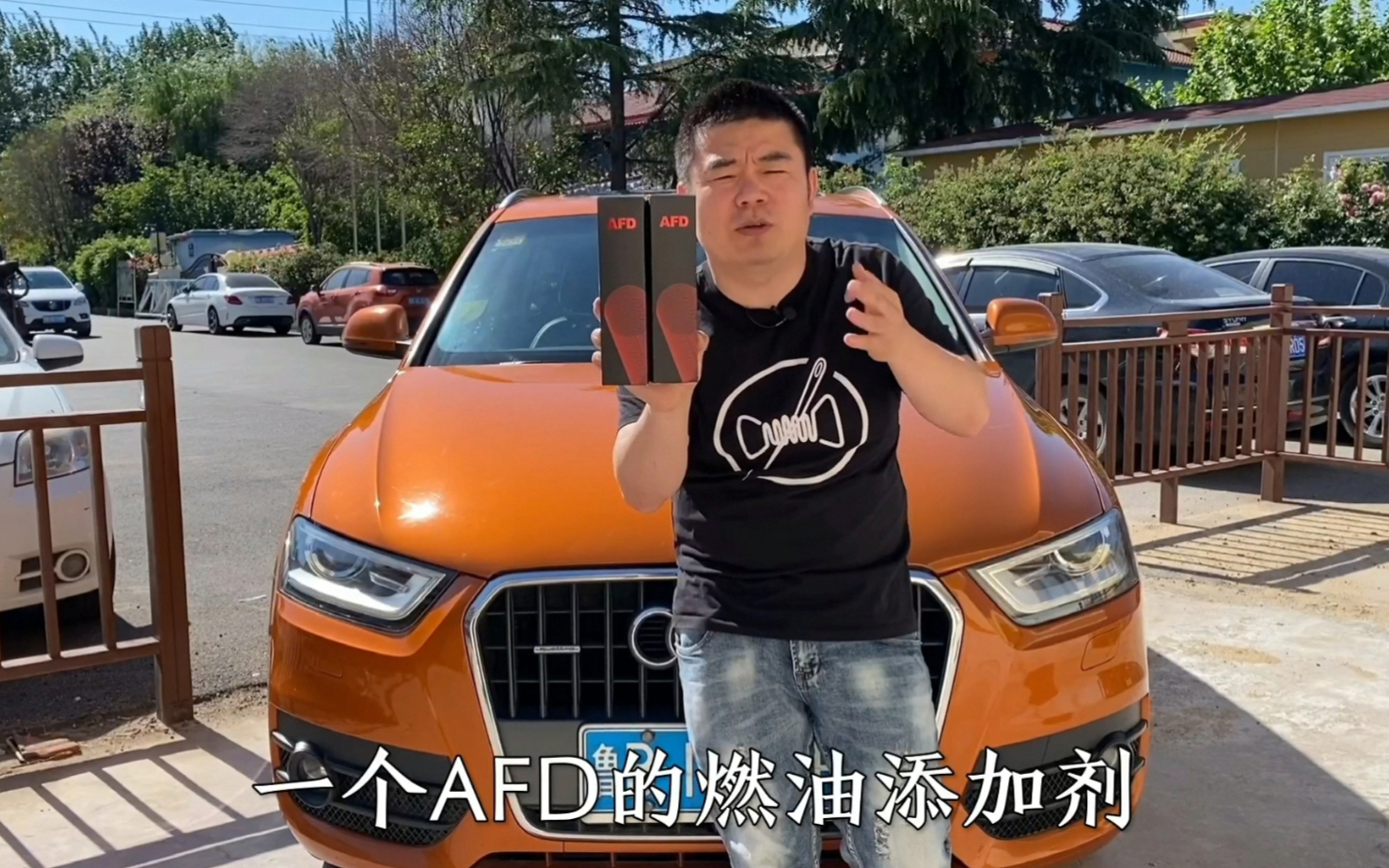 燃油添加剂是鸡肋?加入8万公里汽车测试,汽修师傅一句话,我恍然大悟!