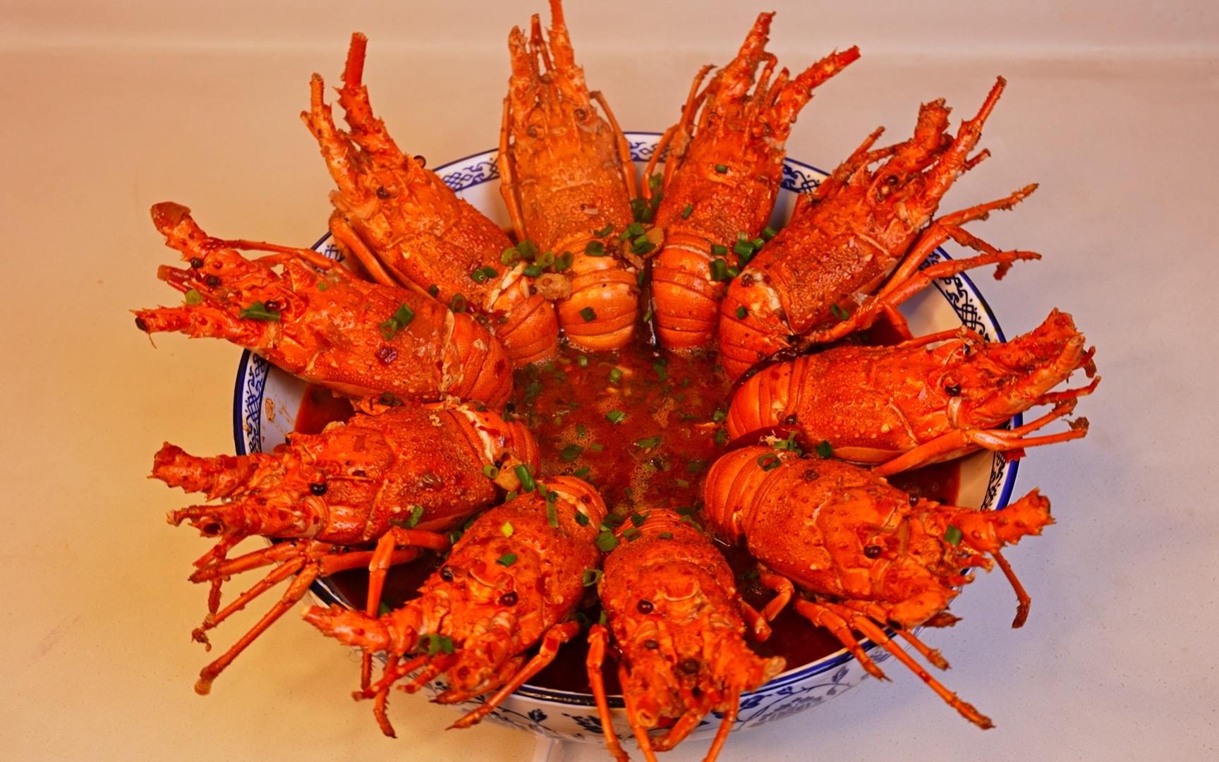 1300元10只小青龙,做一道美味麻辣小青龙1300元10只小青龙,做一道美味