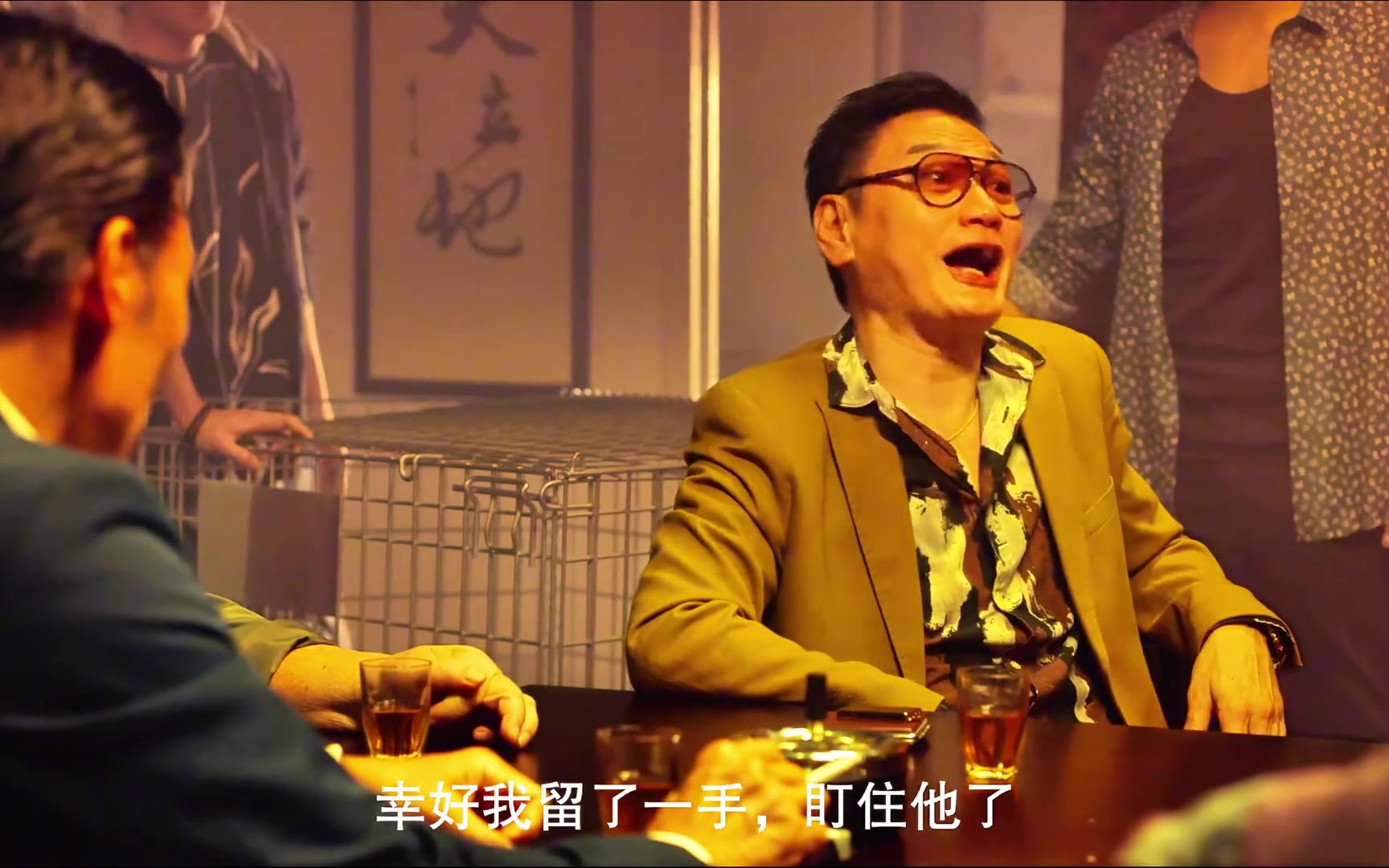 香港经典黑帮动作片《扎职》三部曲终结篇，为兄弟出生入死共进退，江湖再无哥的身影，但关于哥的