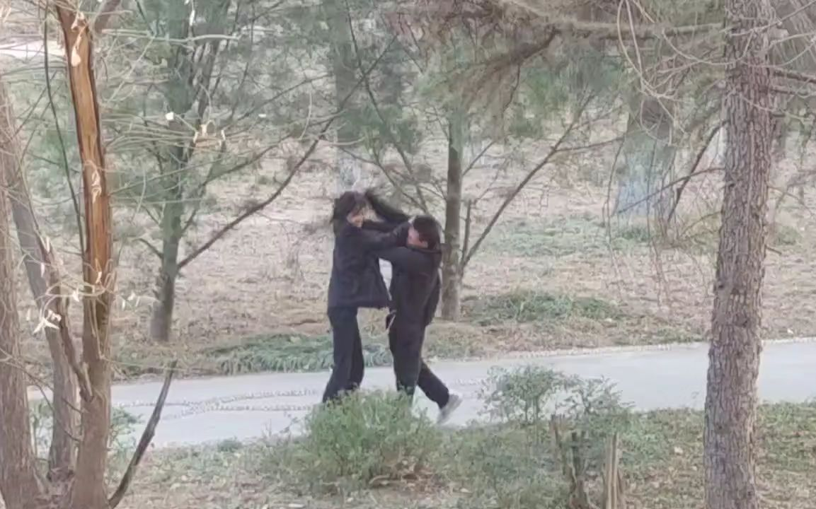 这一拳二十年的功力顶得住吗？