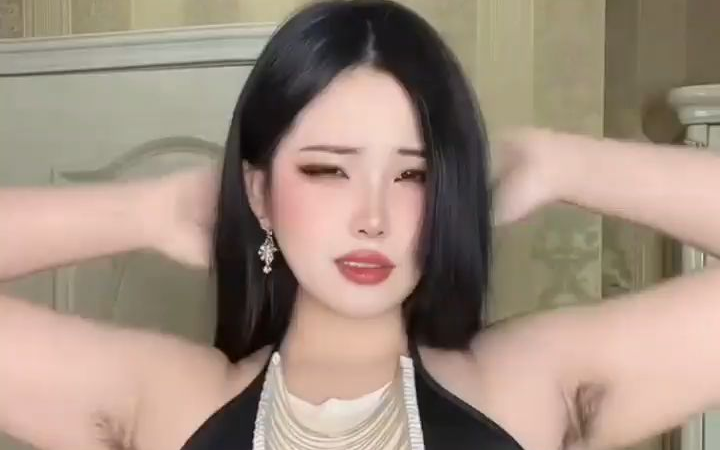 只配用腋下的杂鱼遭到一脸嫌弃